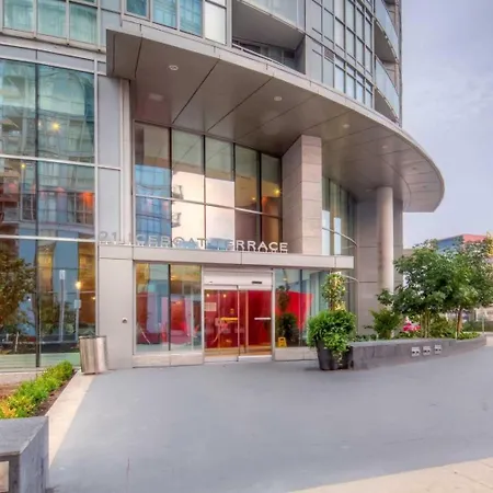 Downtown Toronto Condo Suite-2